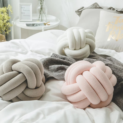 DIY Knot Pillow Ball