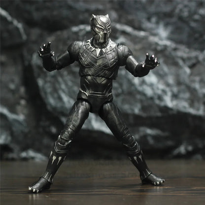 Black Panther 7" Action Figure – T'Challa with Vibranium Shield