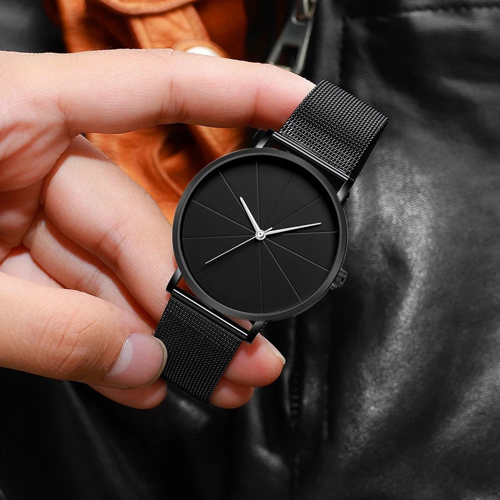 Minimalist Men's Fashion Watch - Ultra Thin Quartz Timepiece