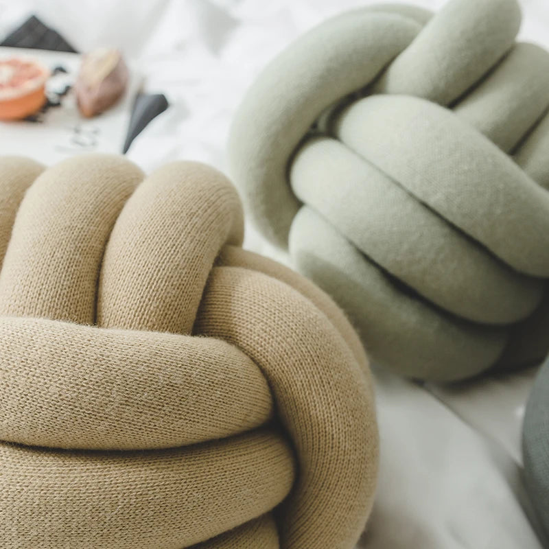 DIY Knot Pillow Ball