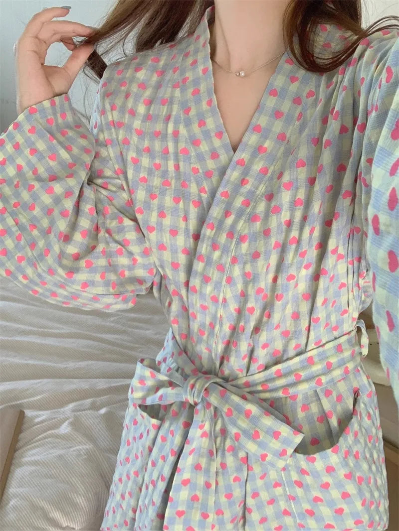 Women’s V-Neck Heart Print Bathrobe