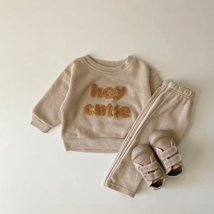 Two-Piece Casual Autumn Infant Set – Long Sleeve Top and Loose Pants