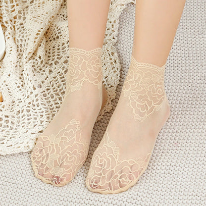 High-Quality Vintage Lace Floral Women's Short Socks