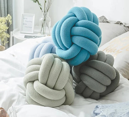 DIY Knot Pillow Ball