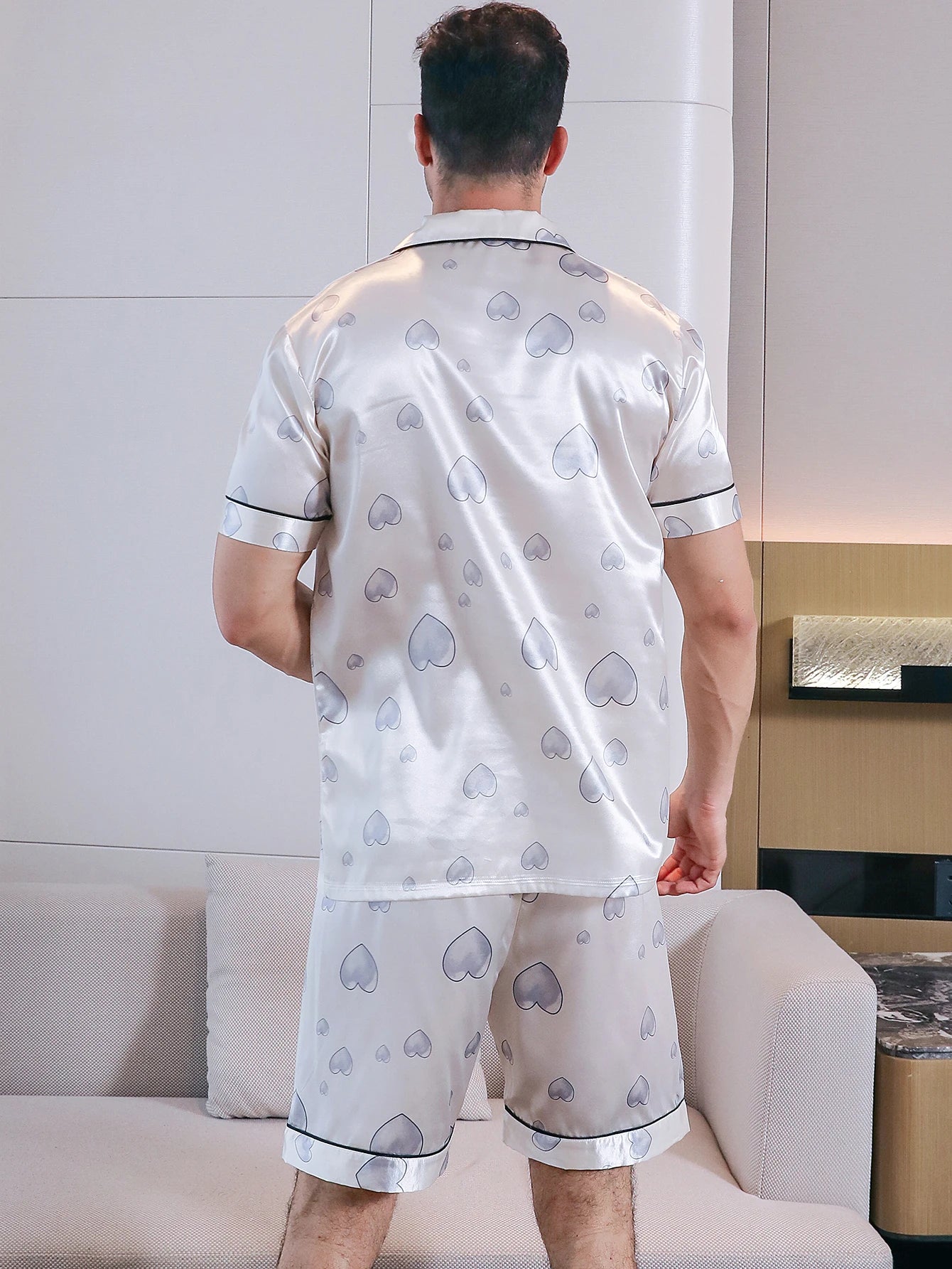 Men's Two-Piece Pajama Set – with Heart Pattern