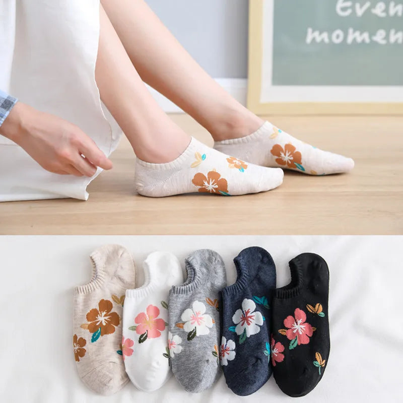 5 Pairs Women Cotton Floral Socks – Soft & Breathable