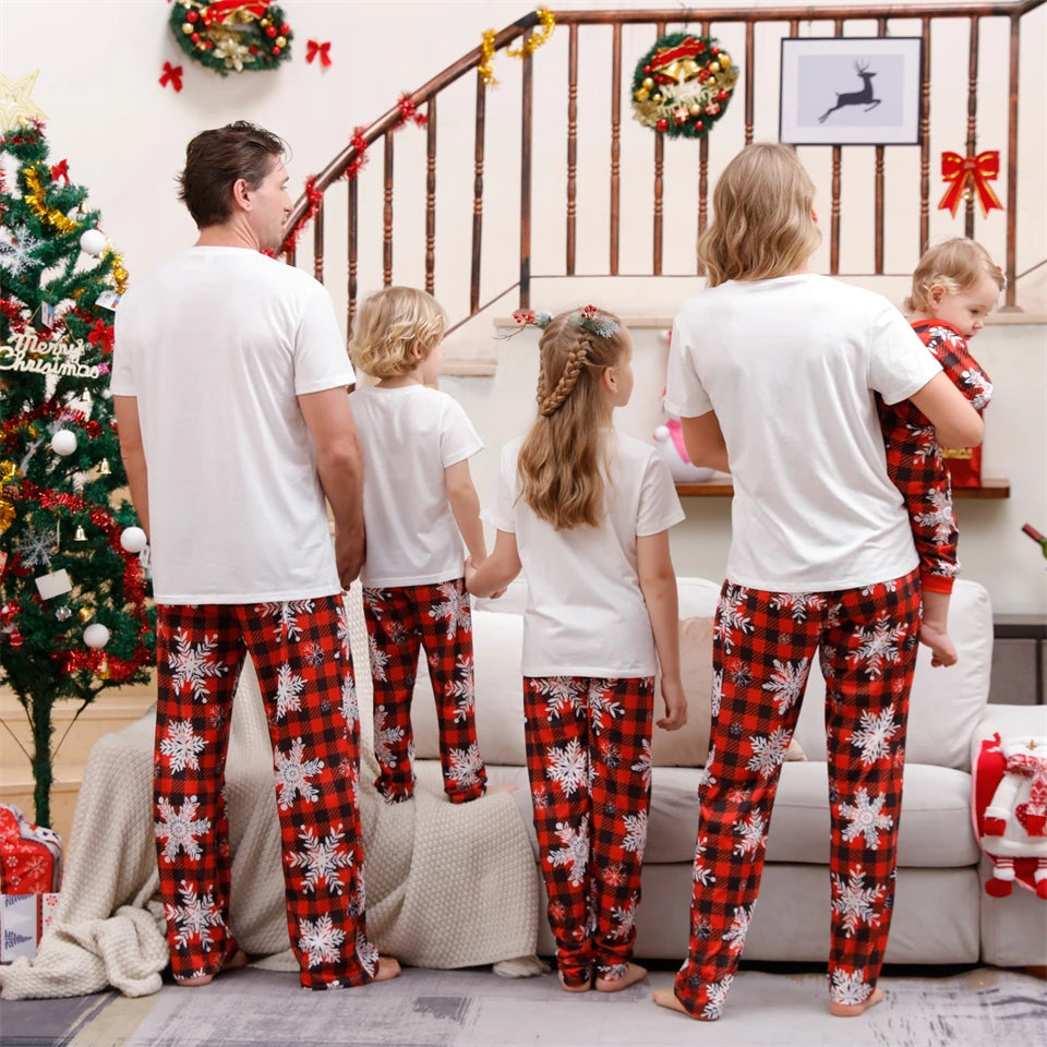 Family Matching Christmas Pajama Set – T-shirt & Plaid Pants