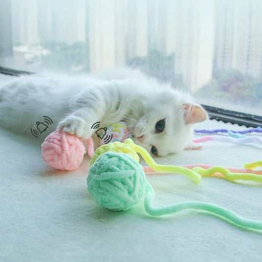 Colorful Yarn Balls with Bell for Cats – Interactive Chew Toy