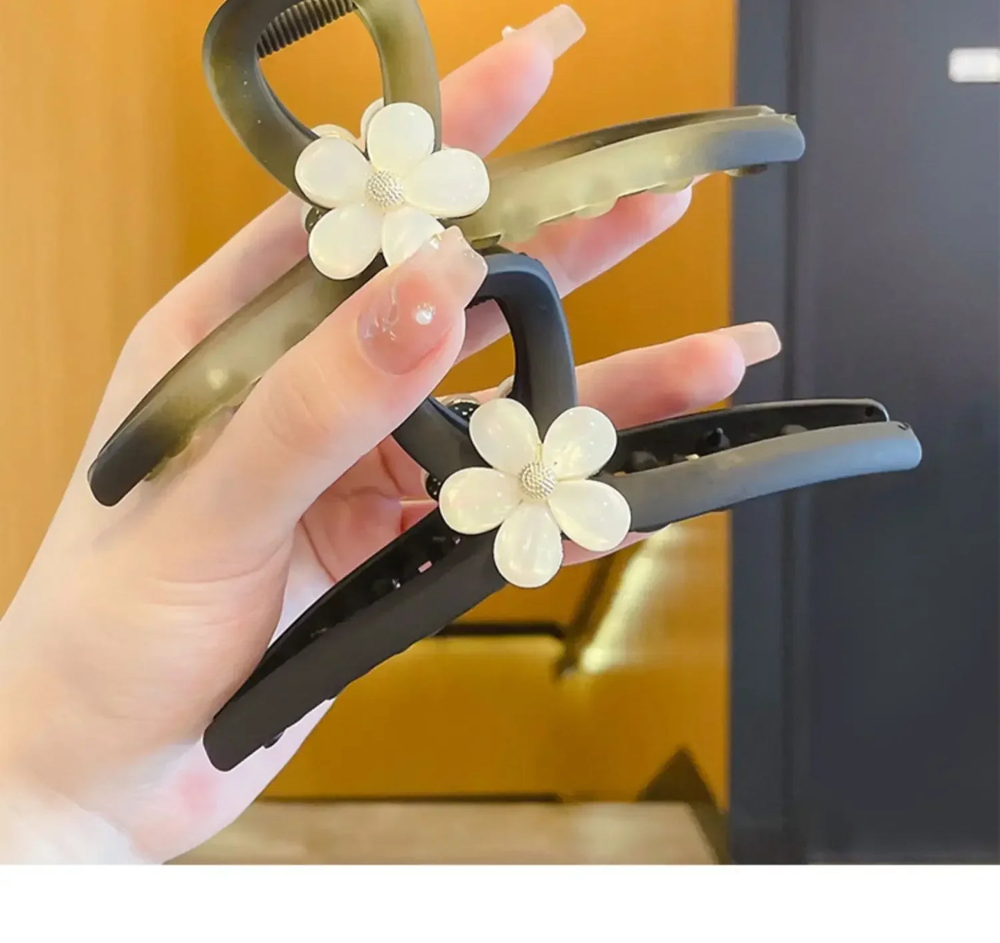 Large Fashion Flower Clamping Clip | Premium Multifunctional Hairpin for Women