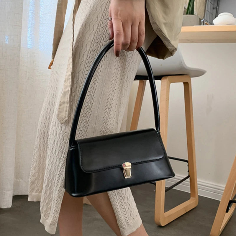 Women’s Shoulder Bags| Fashionable Underarm Handbag & Luxury Totes