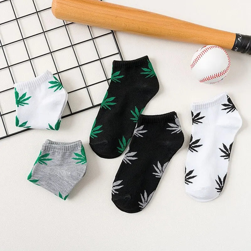 5 Pairs Maple Leaf Men's Short Trendy Socks