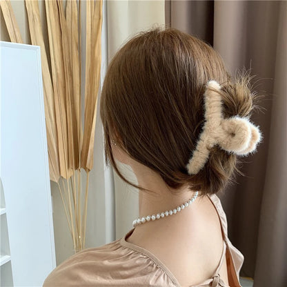 4PCS Plush Hair Claw Clips | Korean Solid Color Hairpins for Women