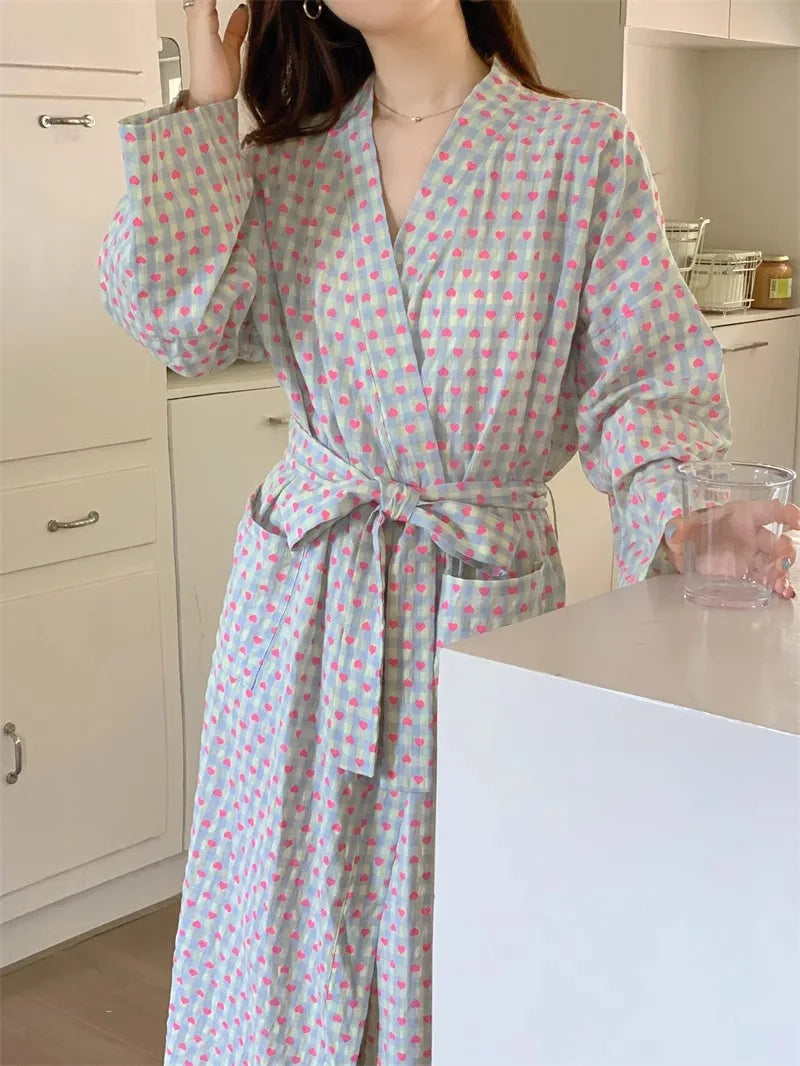 Women’s V-Neck Heart Print Bathrobe