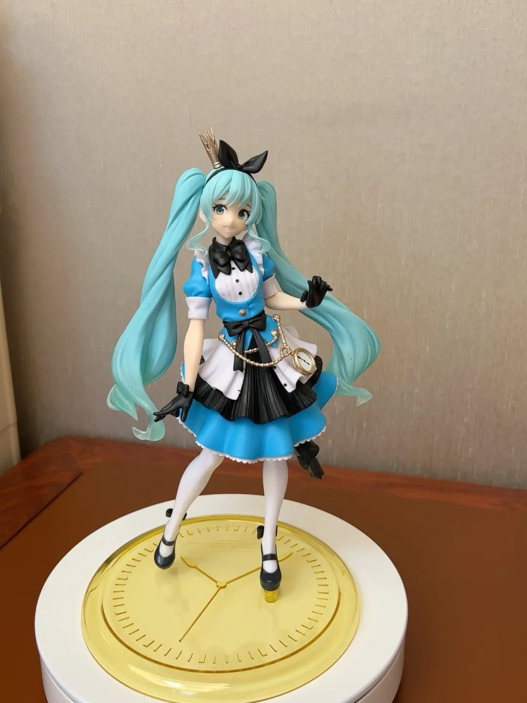 Hatsune Miku Alice Princess Ver. Anime Action Figure