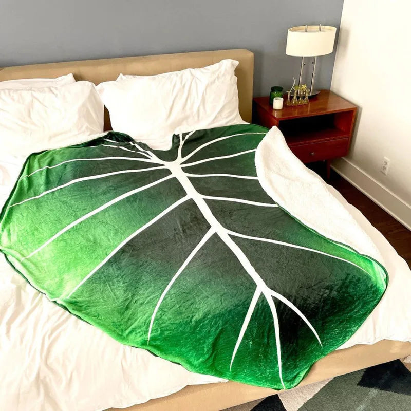 Warm Fluffy Giant Leaf Blanket | Super Soft Gloriosum Design