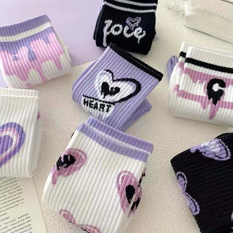 7 Pairs of Women's Purple Heart Pattern Socks