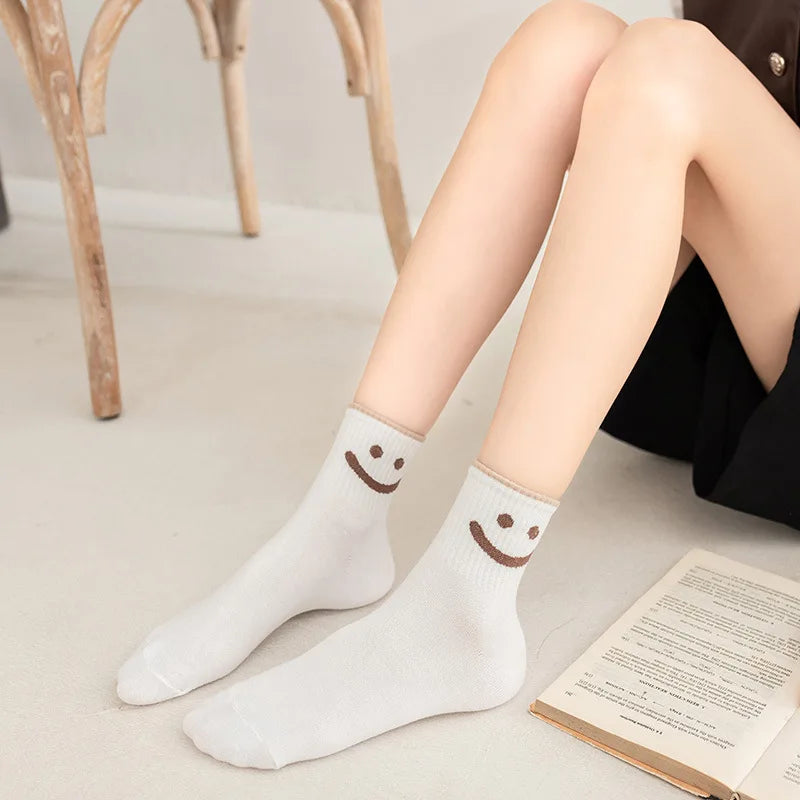 Female Smiling Face Casual Girl Middle Tube Socks