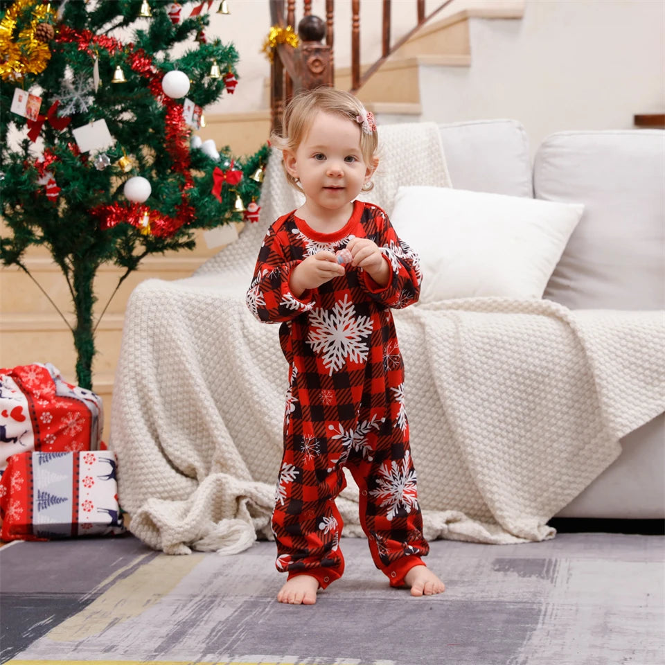 Family Matching Christmas Pajama Set – T-shirt & Plaid Pants