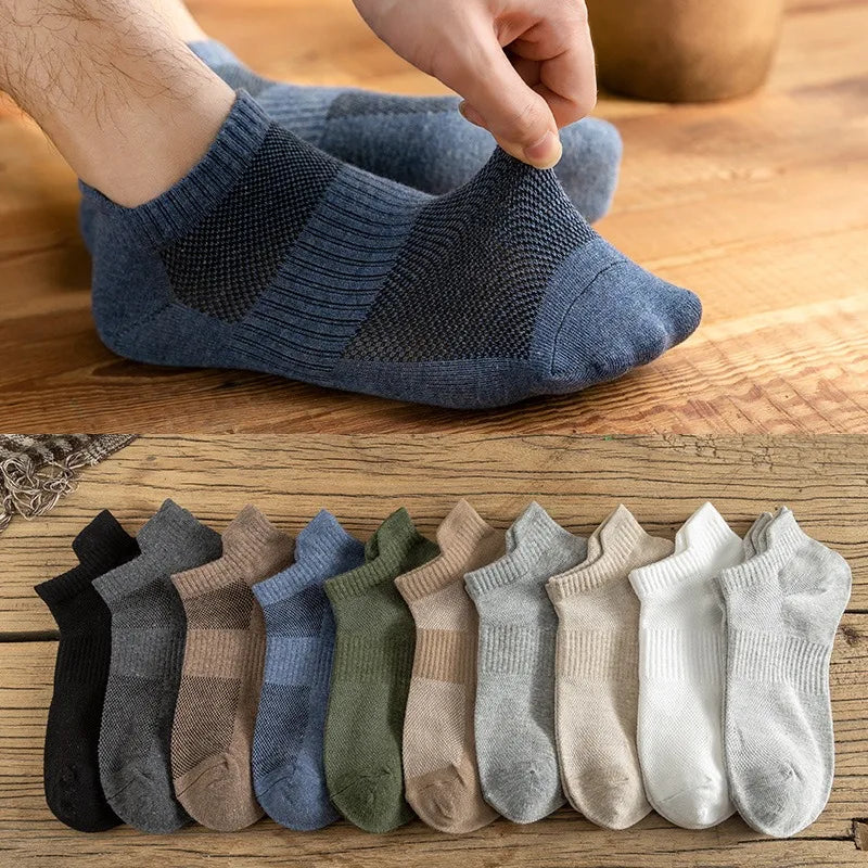 8 Pairs High-Quality Cotton Men’s Short Socks – Breathable & Sweat-Absorbing