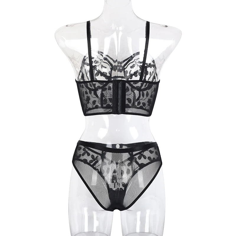 Luxury Lingerie Set – Tulle Embroidery