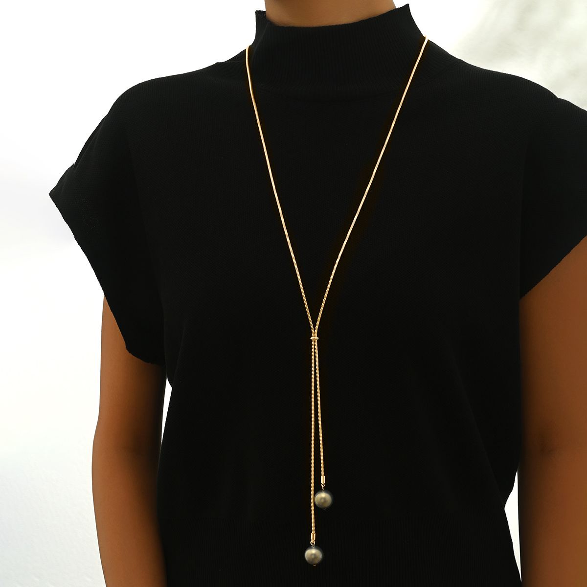 "Elegant Gold Y-Shaped Necklace  with Pearl Pendant"