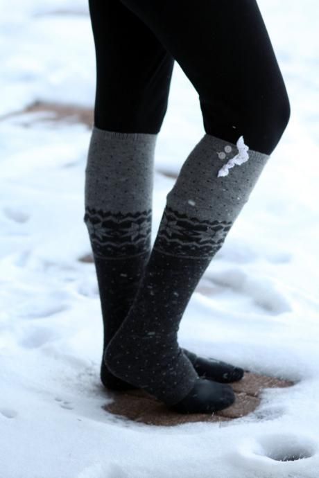 Soft Snowflakes Christmas Leg Warmers