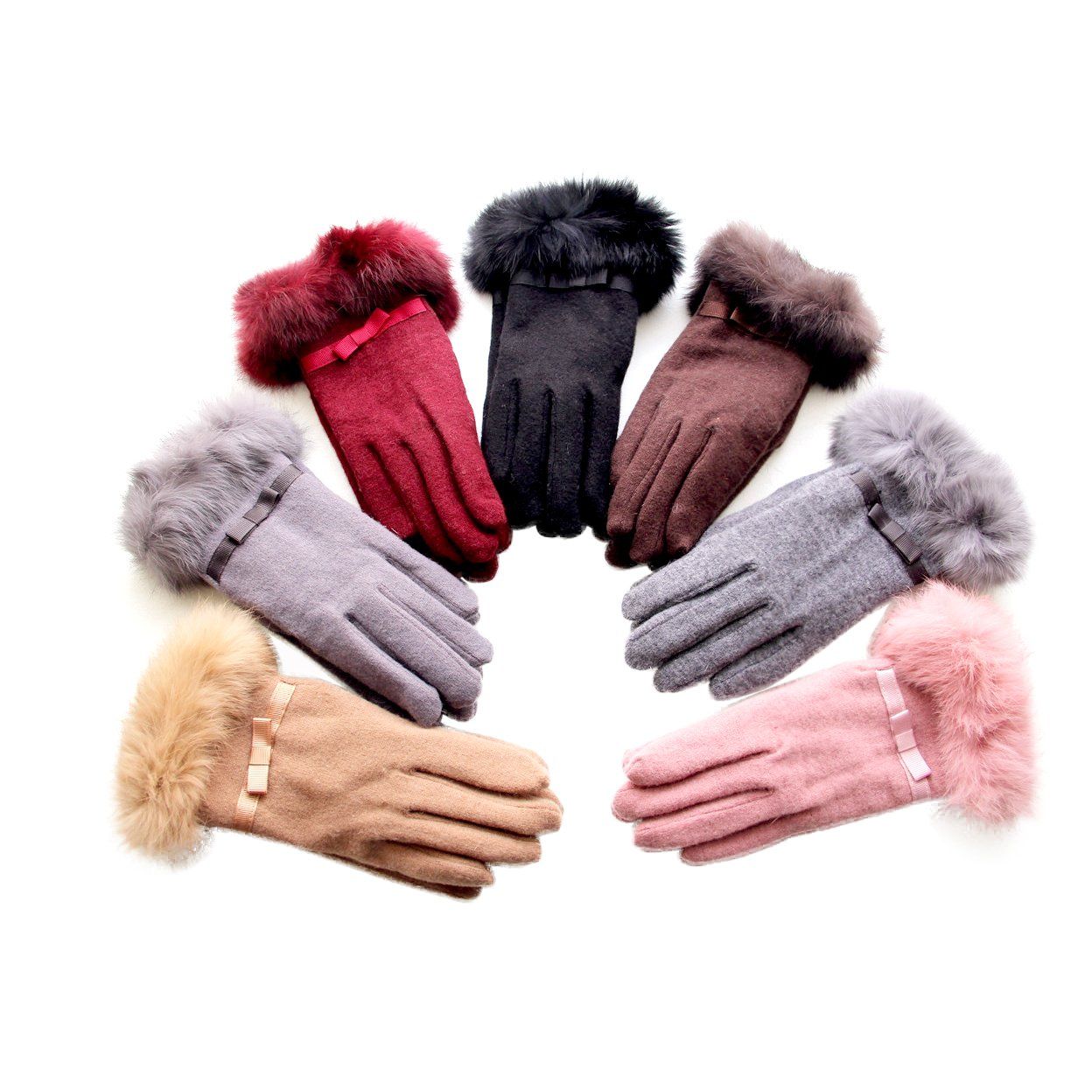 Cashmere Gloves with Faux Fur Trim & Touchscreen Technology for Winter