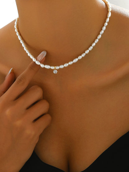 Freshwater Pearl Choker Necklace with Diamond Pendant for Women