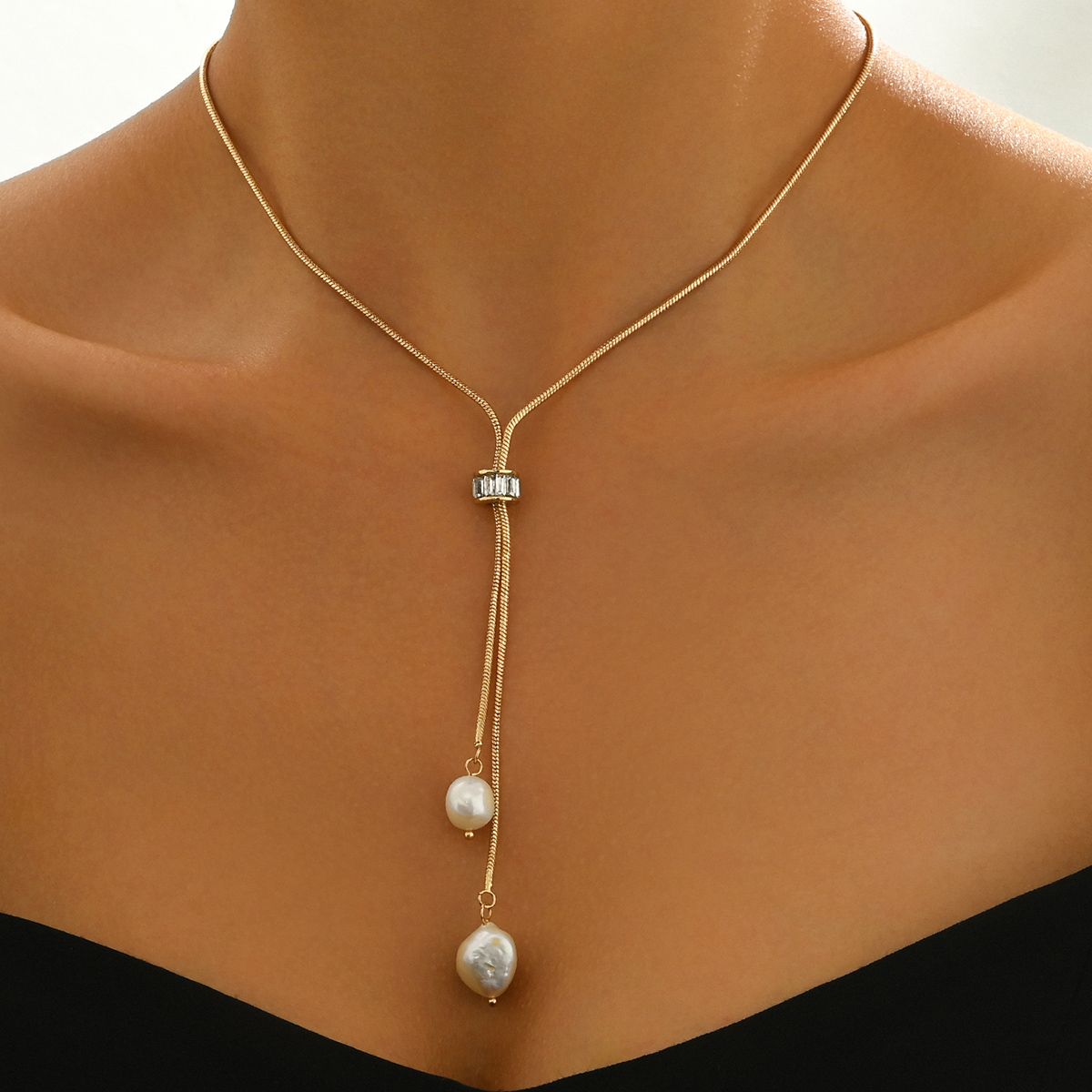 Gold Pearl Pendant Necklace with Adjustable Length for Women