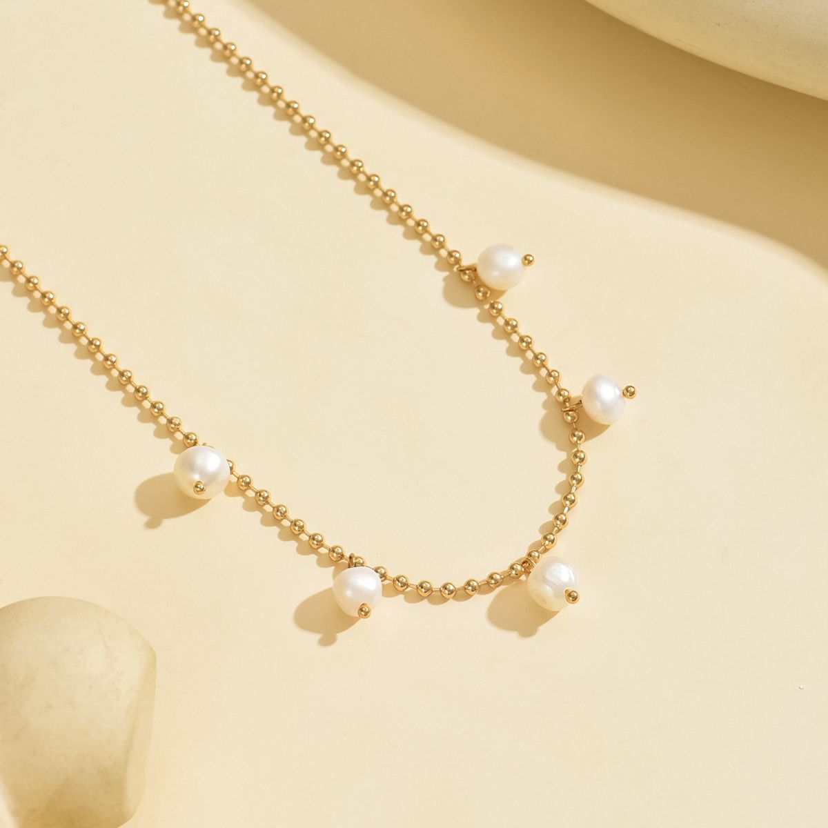 Elegant Gold-Tone Pearl Drop Anklet -  Stylish and Dainty Foot Jewelry